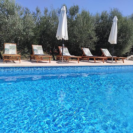Villa Dorina Barban Buitenkant foto