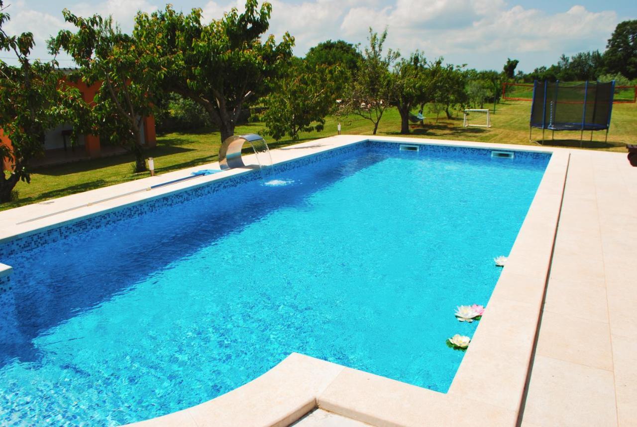 Villa Dorina Barban Buitenkant foto