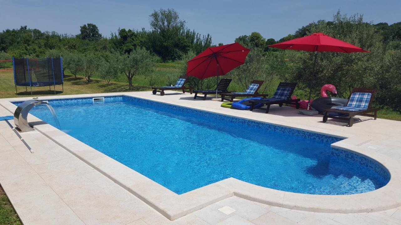 Villa Dorina Barban Buitenkant foto