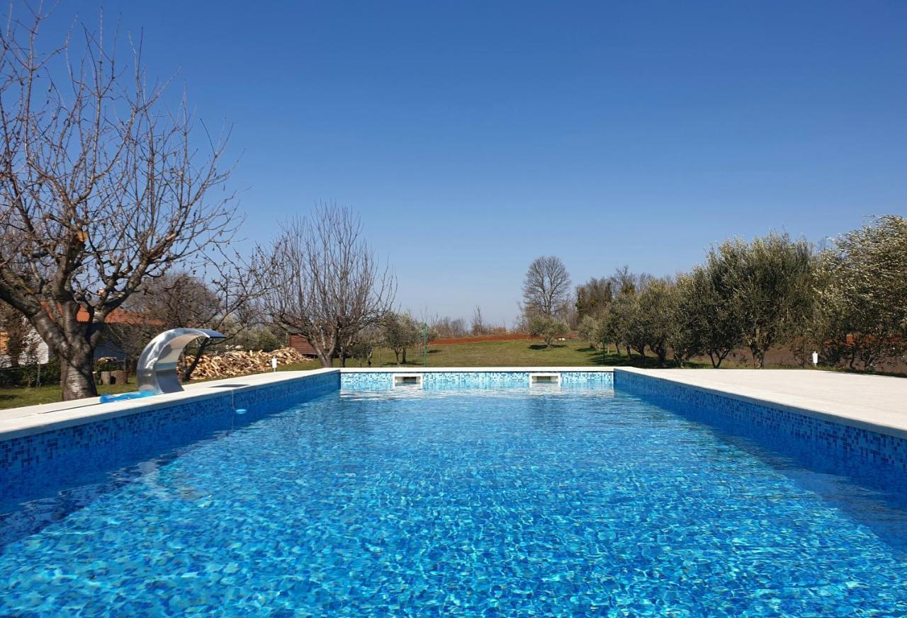 Villa Dorina Barban Buitenkant foto