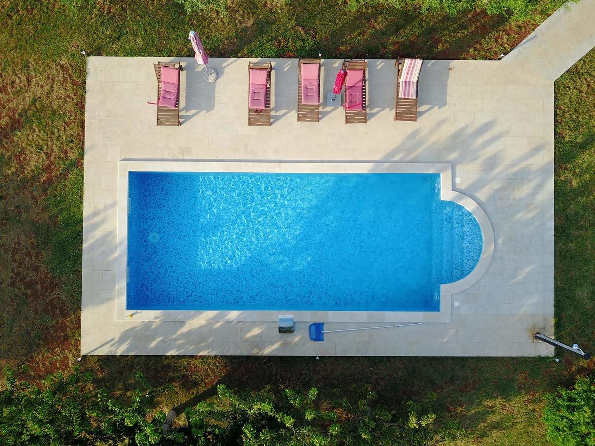 Villa Dorina Barban Buitenkant foto