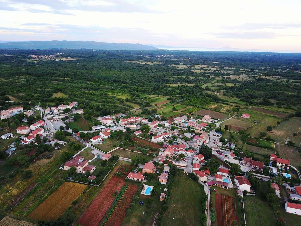 Villa Dorina Barban Buitenkant foto