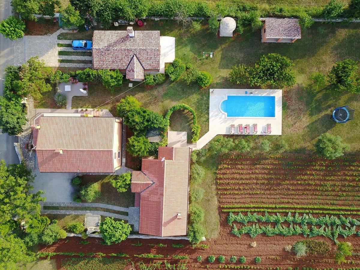 Villa Dorina Barban Buitenkant foto