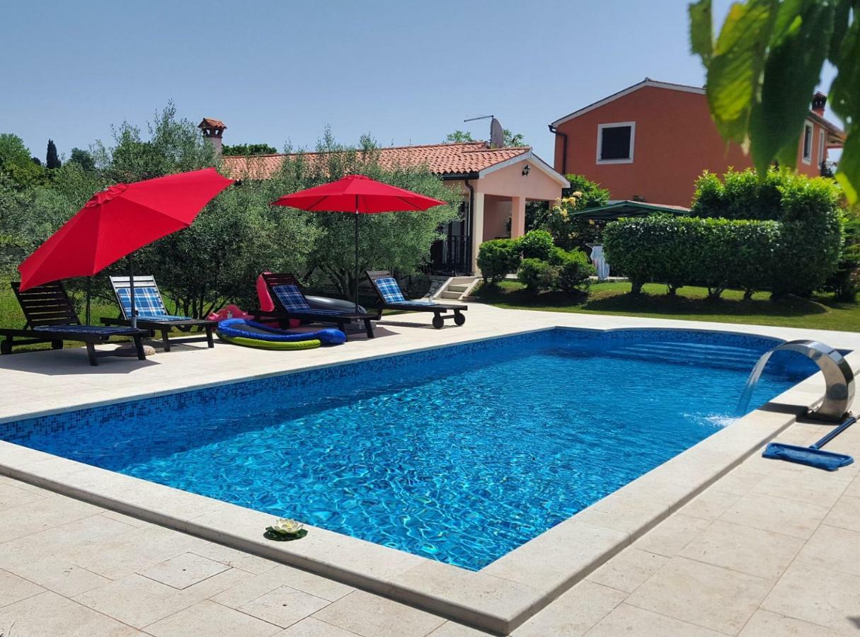 Villa Dorina Barban Buitenkant foto
